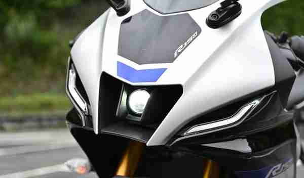 2022款YAMAHA YZF-R15 M评测：五优五缺，同级优秀！