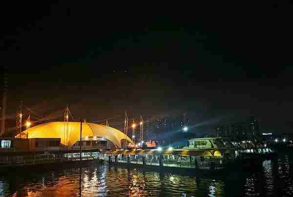 珠澳海湾夜游，领略不一样的璀璨夜景