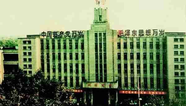 中国商业第一股鄂武商上市三十年：起源于1959年的“友好商场”