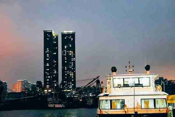 珠澳海湾夜游，领略不一样的璀璨夜景