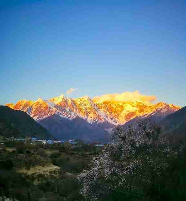 去西藏必游南迦巴瓦峰