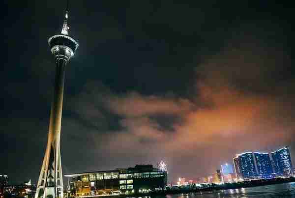 珠澳海湾夜游，领略不一样的璀璨夜景