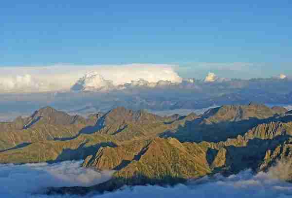 圣泉山海拔多少米