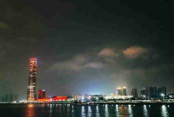 珠澳海湾夜游，领略不一样的璀璨夜景