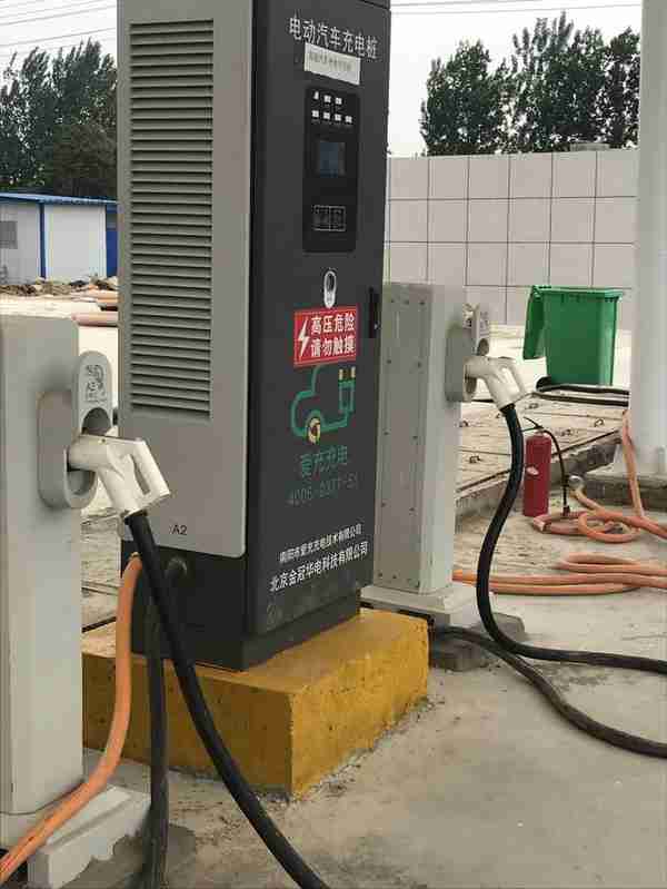 南阳8600万购置氢气车变电动车：氢气太贵，用电划算